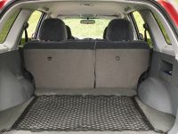 Hyundai Santa Fe (2004) - picture 13 of 14