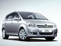 Toyota Corolla Verso (2004)