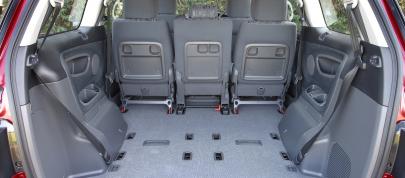 Toyota Previa (2004) - picture 7 of 9