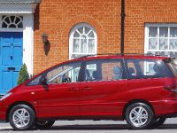 Toyota Previa (2004) - picture 3 of 9