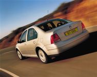 Volkswagen Bora (2004) - picture 5 of 7