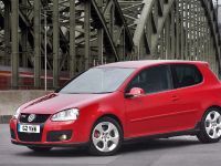 Volkswagen Golf GTI (2004)
