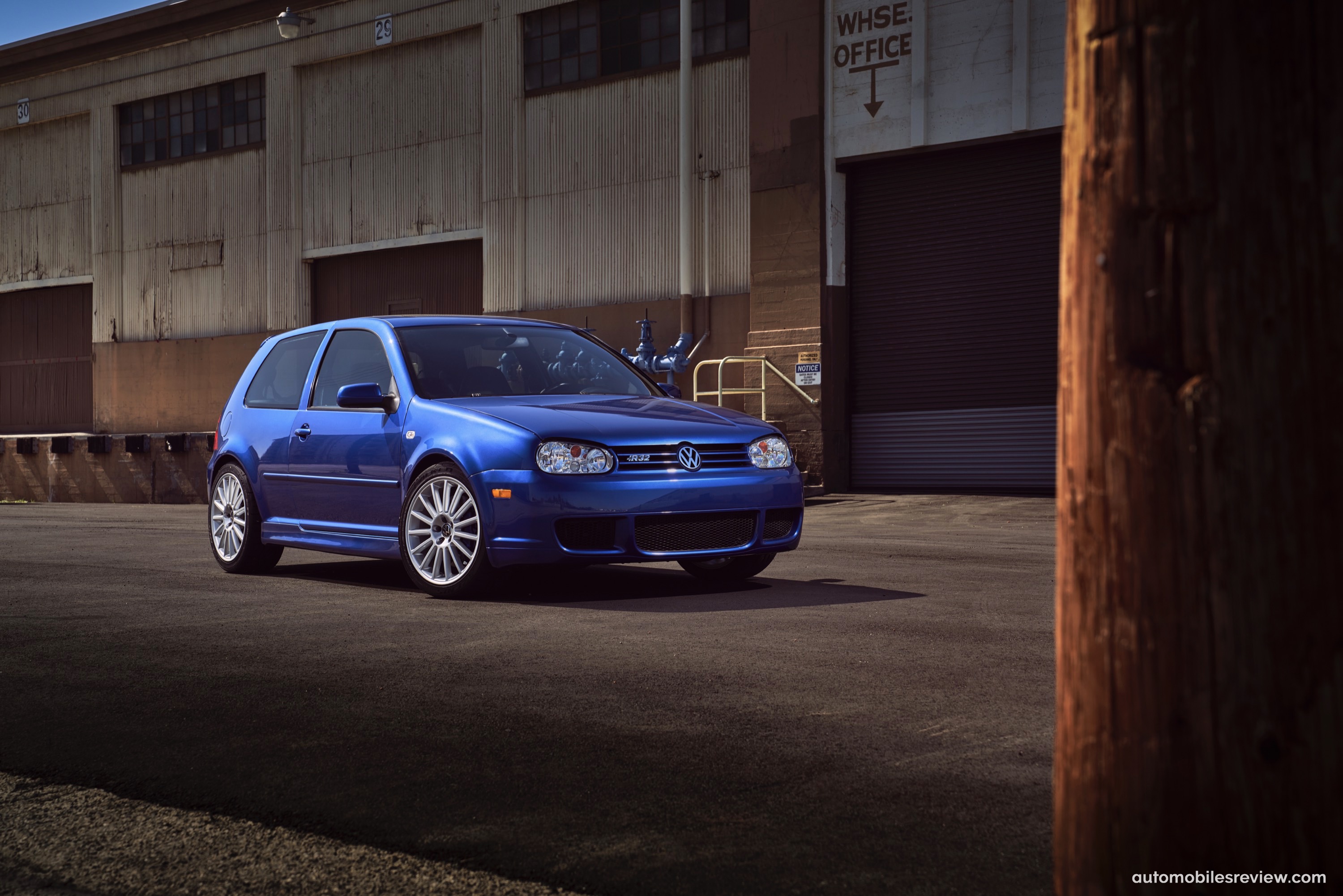 Volkswagen Golf R32