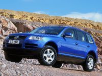 Volkswagen Touareg (2004) - picture 2 of 4