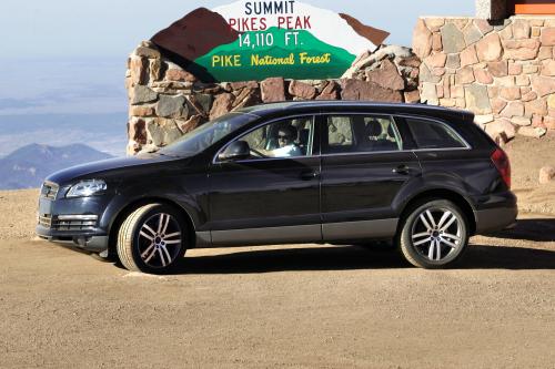 Audi Q7 prototype (2005) - picture 16 of 17