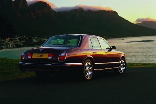 Bentley Arnage R (2005) - picture 8 of 10