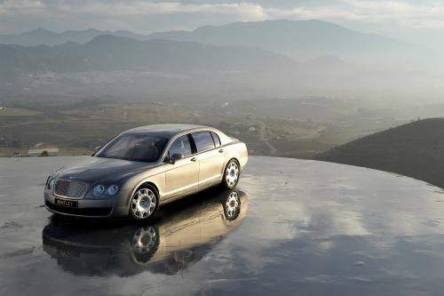 Bentley Continental Flying Spur (2005) - picture 8 of 13