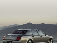 Bentley Continental Flying Spur (2005) - picture 10 of 13