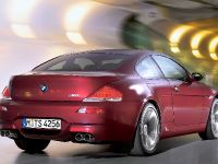 BMW M6 (2005) - picture 3 of 6
