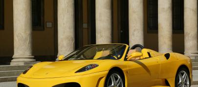 Ferrari F430 Spider (2005) - picture 23 of 38