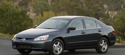 Honda Accord Hybrid (2005) - picture 12 of 65