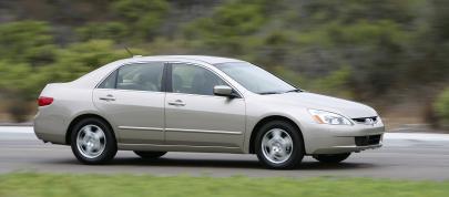 Honda Accord Hybrid (2005) - picture 31 of 65