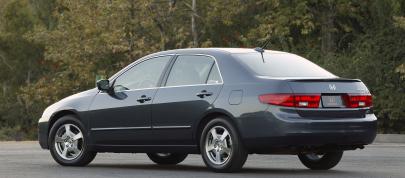 Honda Accord Hybrid (2005) - picture 39 of 65