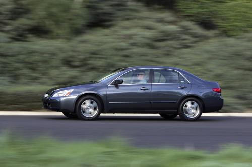 Honda Accord Hybrid (2005) - picture 25 of 65