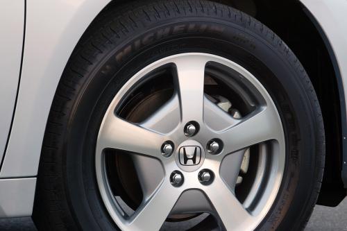 Honda Accord Hybrid (2005) - picture 49 of 65