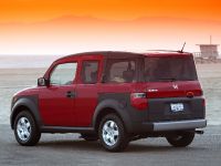 Honda Element (2005) - picture 14 of 25