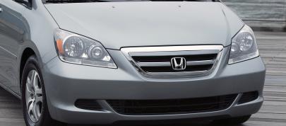 Honda Odyssey EX (2005) - picture 15 of 35