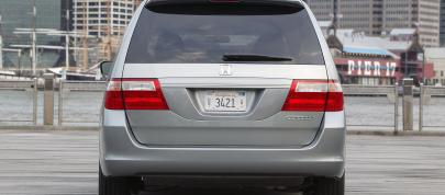 Honda Odyssey EX (2005) - picture 23 of 35