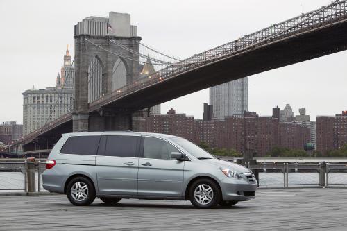 Honda Odyssey EX (2005) - picture 9 of 35