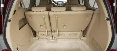Honda Odyssey Touring (2005) - picture 28 of 63