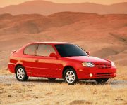 Hyundai Accent (2005) - picture 6 of 9