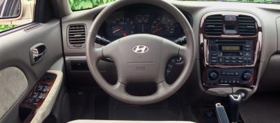 Hyundai Sonata (2005) - picture 12 of 13