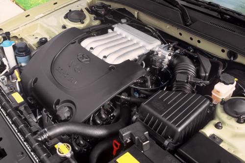 Hyundai Sonata (2005) - picture 8 of 13