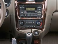 Hyundai Sonata (2005) - picture 11 of 13