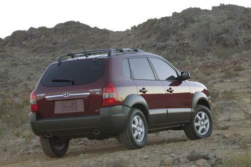 Hyundai Tucson (2005) - picture 9 of 27