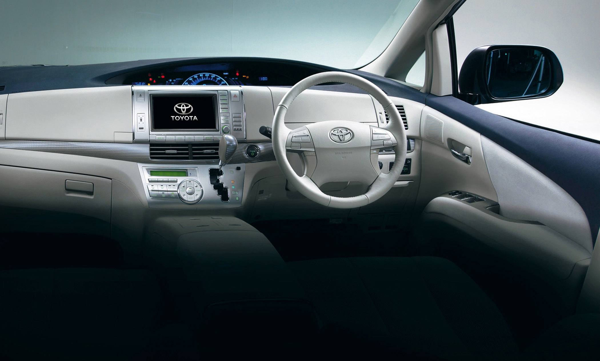 Toyota Estima Hybrid Concept