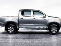 Toyota Hilux (2005) - picture 2 of 4