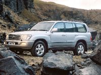 Toyota Land Cruiser Amazon (2005) - picture 3 of 6