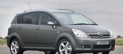 Toyota Verso D-4D (2005) - picture 4 of 13