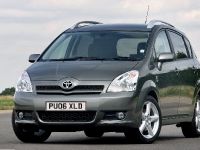 Toyota Verso D-4D (2005) - picture 3 of 13