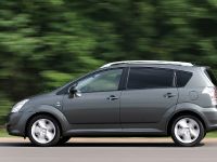 Toyota Verso D-4D (2005) - picture 6 of 13