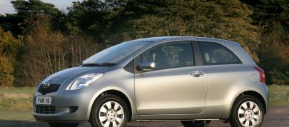 Toyota Yaris (2005) - picture 7 of 11