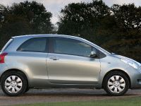 Toyota Yaris (2005) - picture 6 of 11