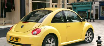 Volkswagen Beetle (2005) - picture 4 of 10
