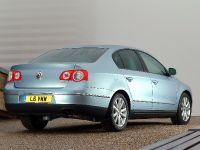 Volkswagen Passat (2005) - picture 5 of 11