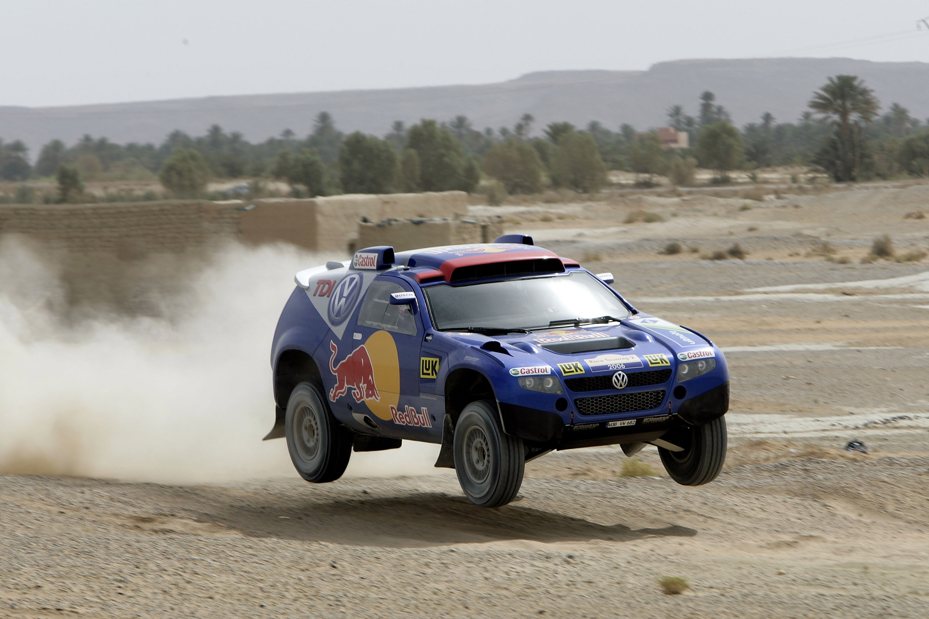 Volkswagen Race Touareg 2