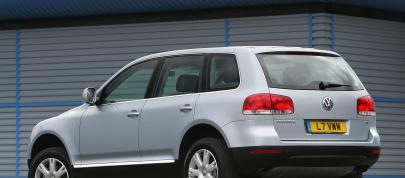 Volkswagen Touareg (2005) - picture 4 of 6