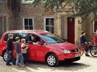 Volkswagen Touran (2005) - picture 3 of 5