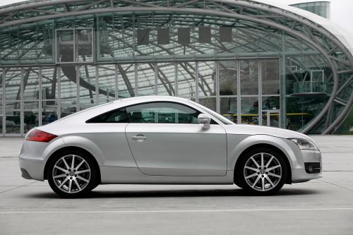 Audi TT Coupe 2.0 T FSi (2006) - picture 8 of 13