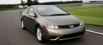 Honda Civic Coupe (2006) - picture 4 of 20