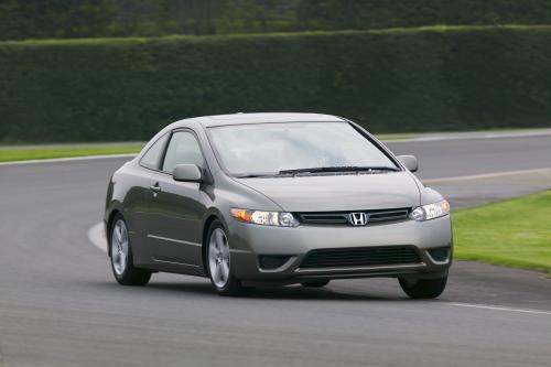 Honda Civic Coupe (2006) - picture 8 of 20