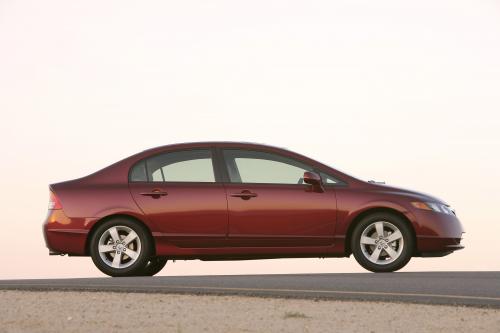 Honda Civic Sedan (2006) - picture 9 of 39