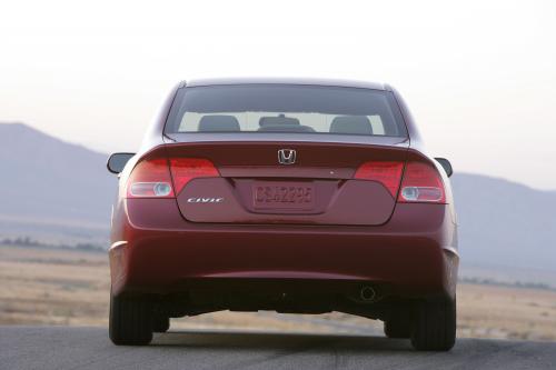 Honda Civic Sedan (2006) - picture 24 of 39
