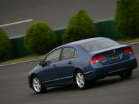 Honda Civic Sedan (2006) - picture 29 of 39