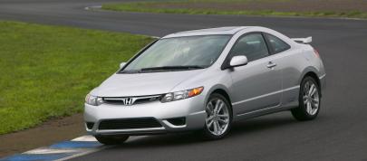 Honda Civic Si (2006) - picture 15 of 33