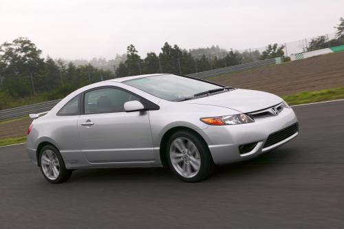 Honda Civic Si (2006) - picture 17 of 33